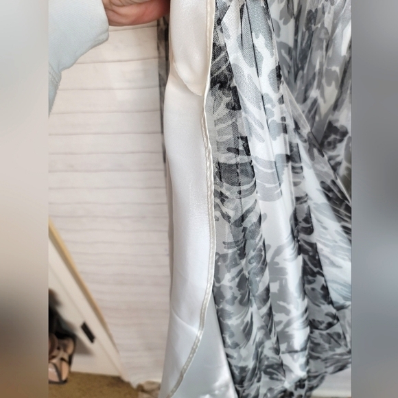 HAILEY by ADRIANNA PAPPELL FLORAL BEADED DROP WAIST MAXI DRESS, SZ 6 - Picture 12 of 15